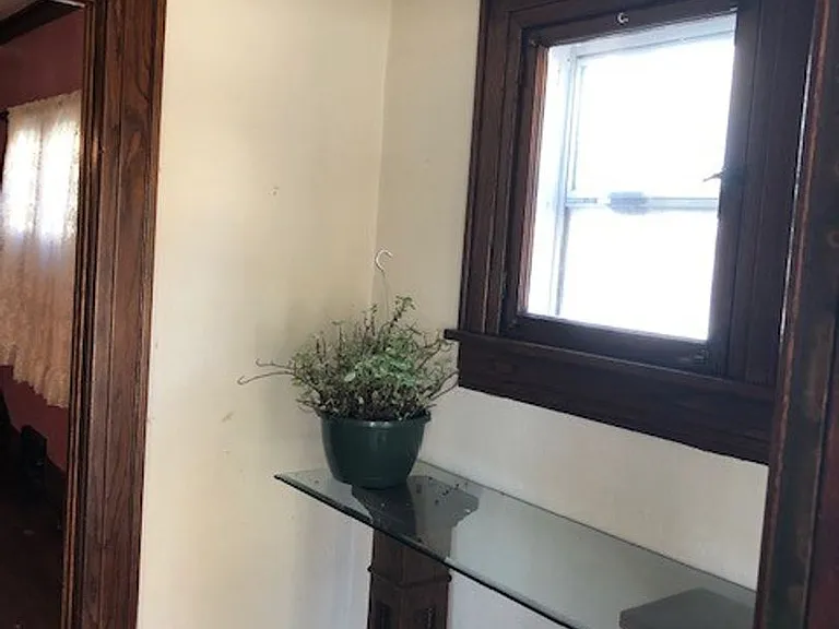 235 N Rutan St — Photo 21