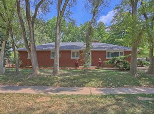 1010 S Mattis Ave, Champaign, IL 61821