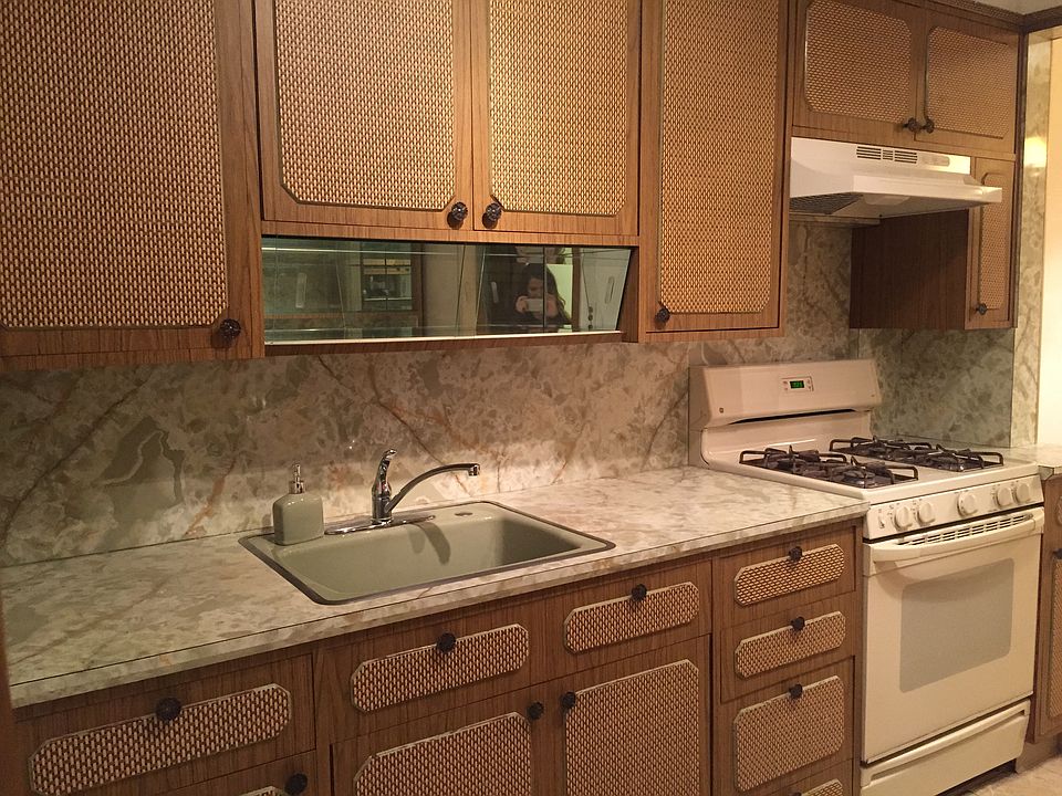 1st image of 3144 31st St