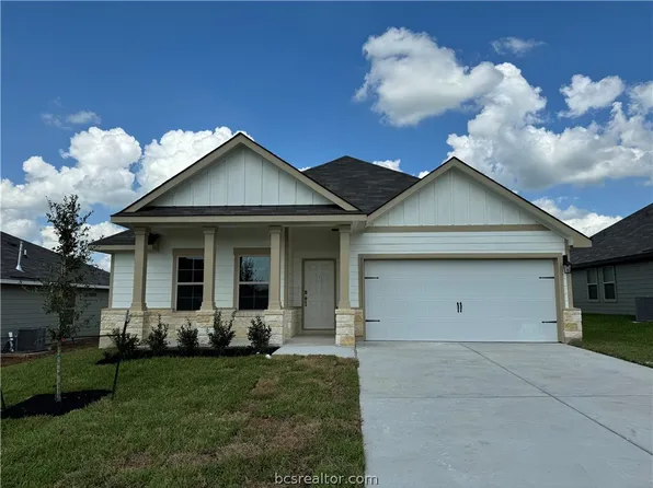 1702 Grimes Dr, Brenham, TX 77833