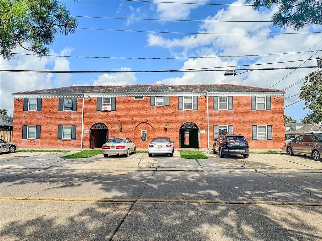 2 bed, 1.5 bath, 850 sqft, $1,250 — Photo 1