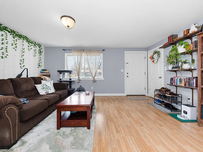 2 Faust Ct — Photo 9