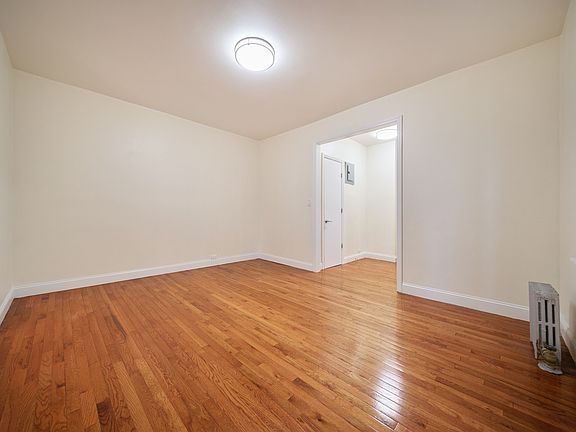 3rd image of 222 Seaman Ave APT C5