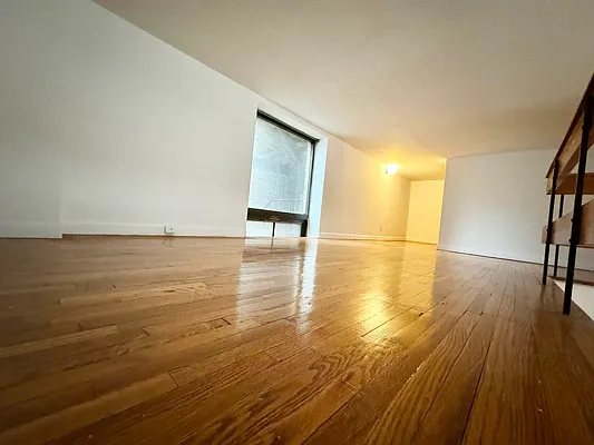 Rented by J PRESTON AND ASSOCIATES INC | media 7