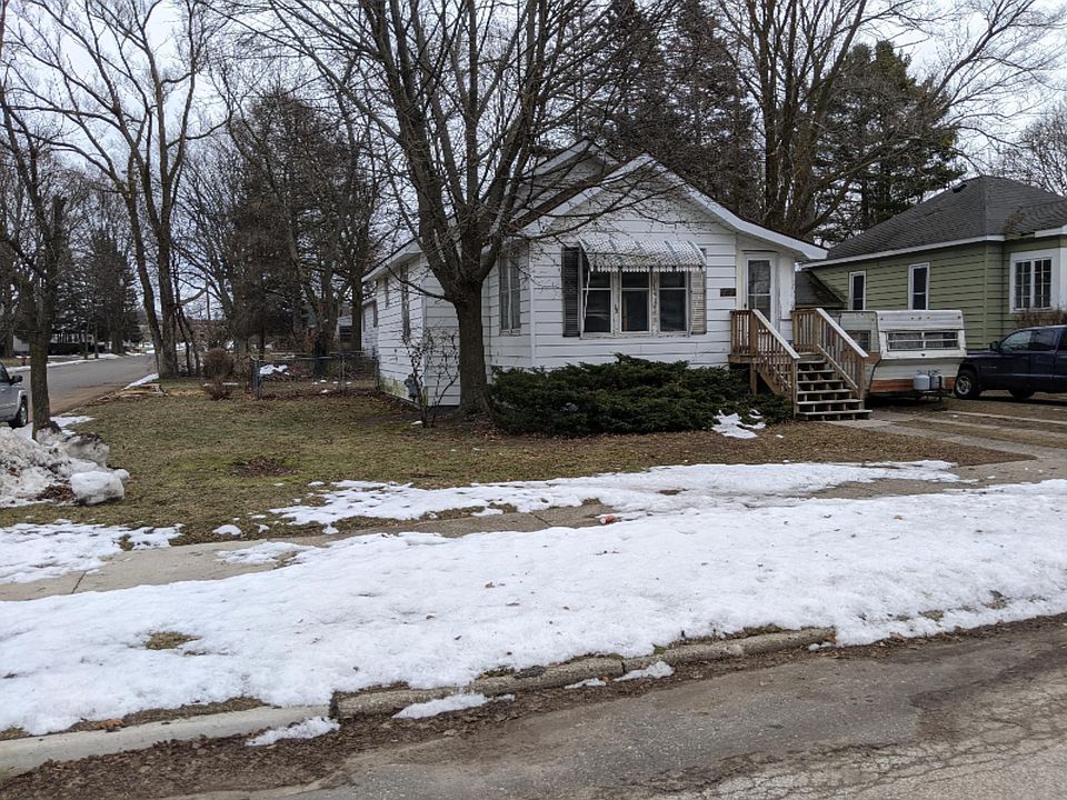 1st image of 212 Franklin St