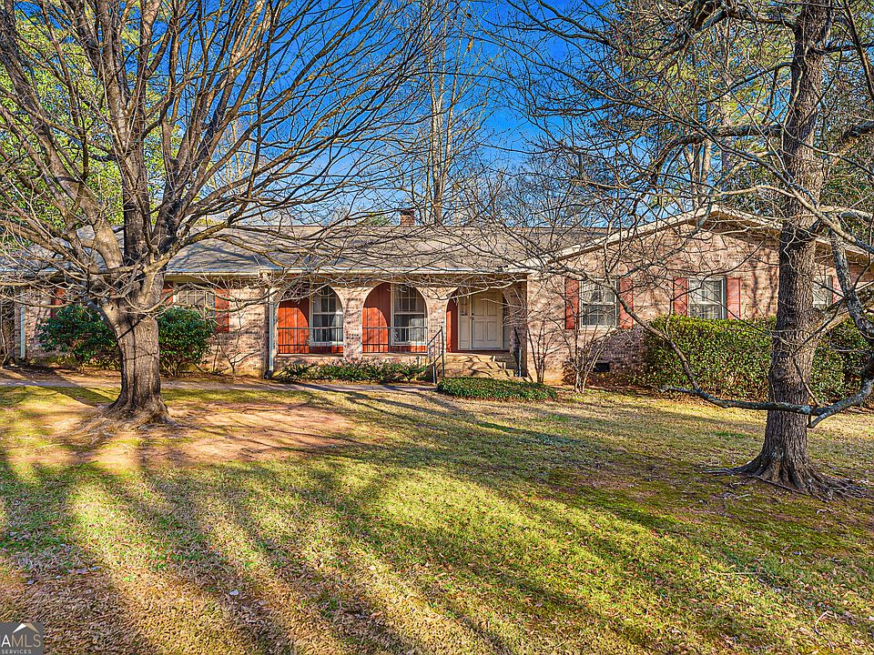 1st image of 280 Lullwater Rd