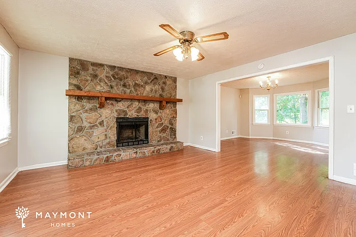 1205 Masters Ln — Photo 6