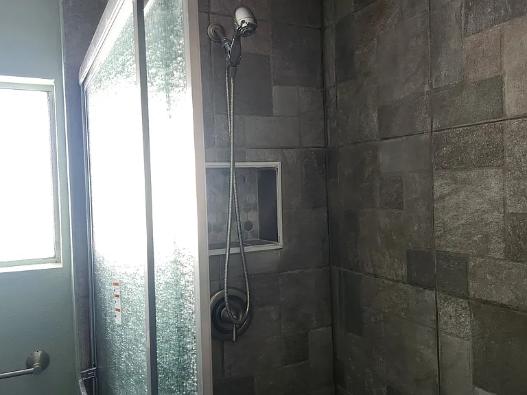 1470 Murchison St — Photo 11