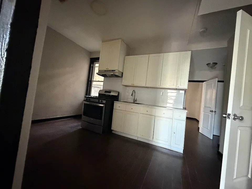 238 Fowler Ave #5