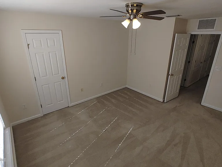 11073 Castlemain Cir E — Photo 25