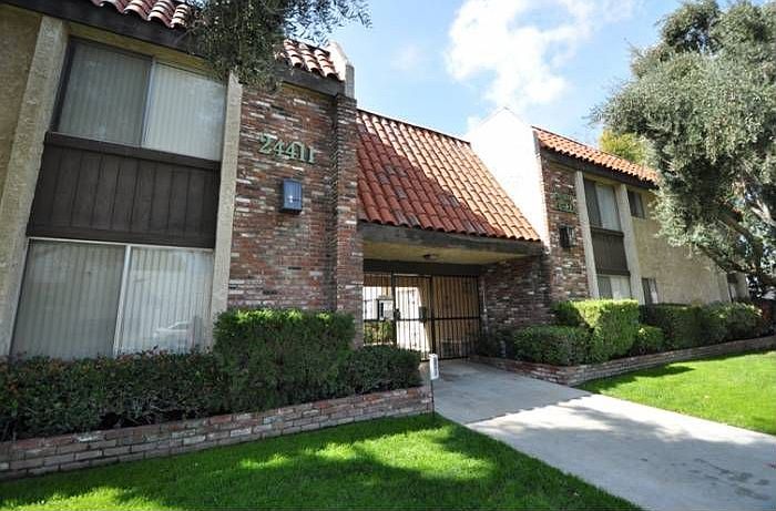 24411 Newhall
