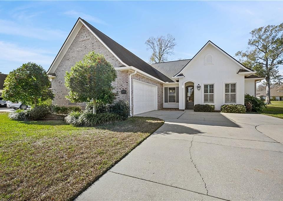 1st image of 23399 Noble Oak Dr