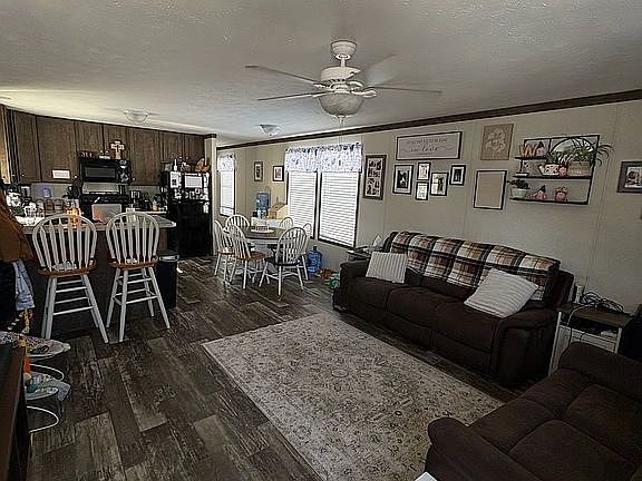2nd image of 62 Violet Dr