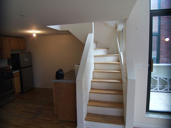 2nd image of 71 Scholes St APT 4A
