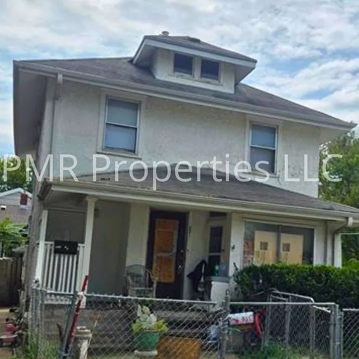 831 3rd Ave