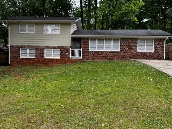 1015 Casa Dr, Clarkston, GA 30021