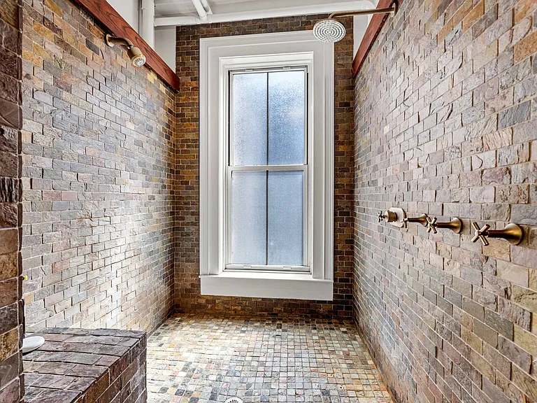 10 Williams St #33 — Photo 18
