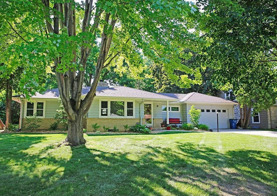 1st image of 6008 Ashcroft Ave