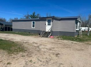 6122 Ringler Rd, Pellston, MI 49769