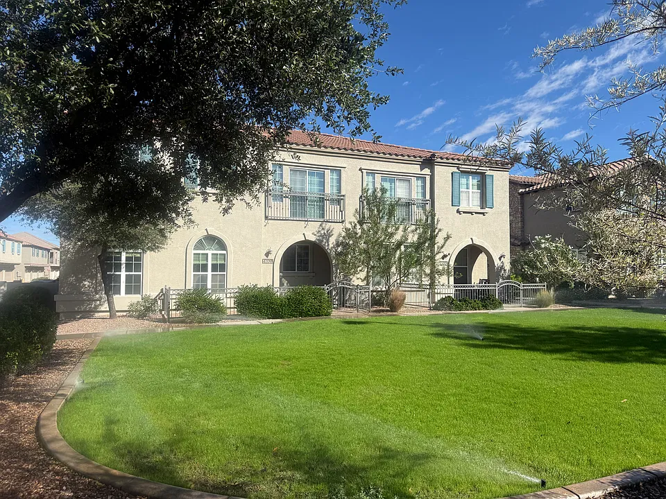 4709 E Portola Valley Dr #102
