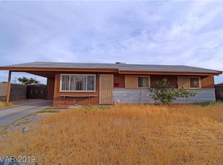 3545 Blue Lake Ave, Las Vegas, NV 89115