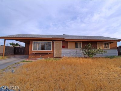 3545 Blue Lake Ave, Las Vegas, NV, 89115