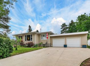5012 46th St, Gibbons, AB T0A 1N1