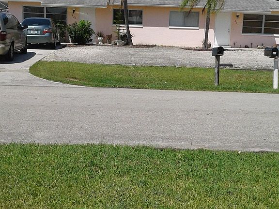 5th image of 627 104th Ave N
