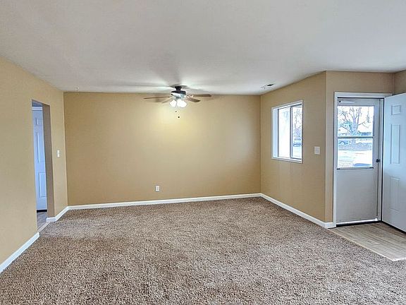 2nd image of 900-902 Lindberg Ln
