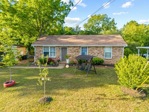 105 Bellamy Ct, Clarksville, TN 37043