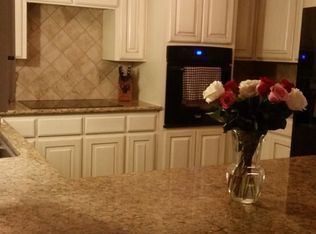 657 Victor Dr, Port Neches, TX 77651