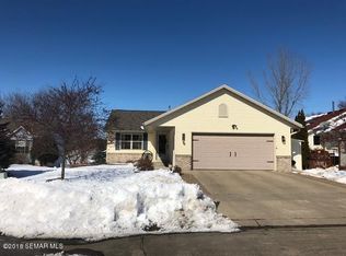 709 Webster Ln SE, Rochester, MN 55904