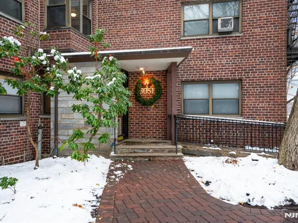 3051 Edwin Ave APT 1B, Fort Lee, NJ 07024