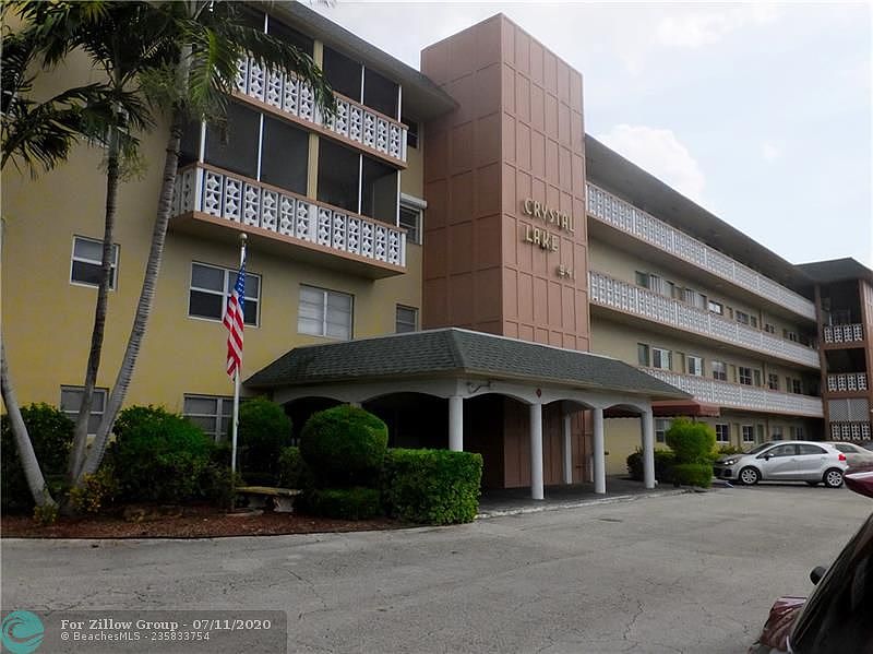1st image of 941 Crystal Lake Dr APT 304