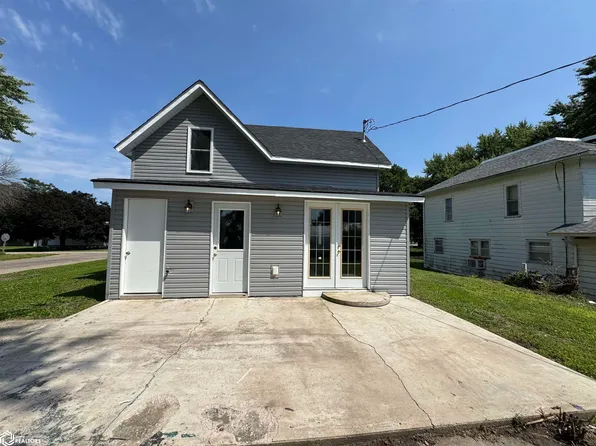 207 3rd Ave, Bayard, IA 50029