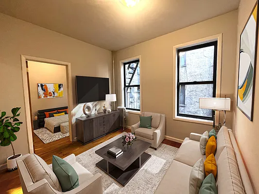 Rented by Coldwell Banker Warburg | media 1