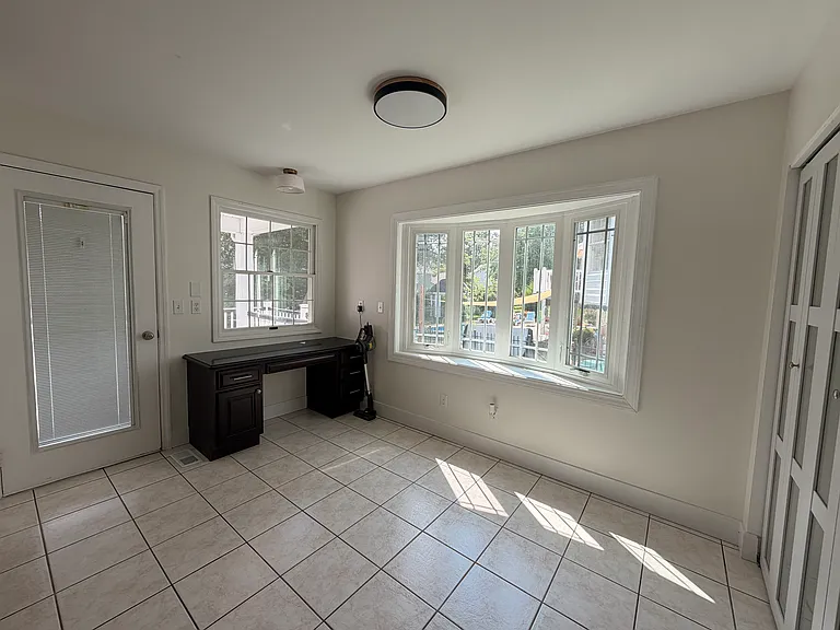 Breakfast nook