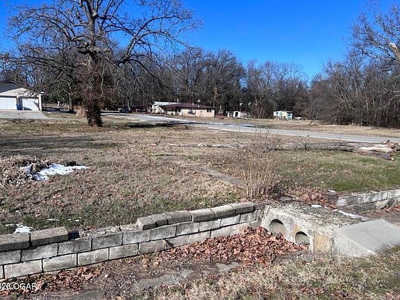 4th image of Hazel Ave