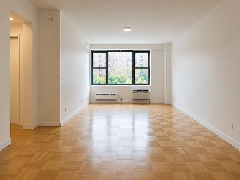145 4th Ave #14H — Photo 2