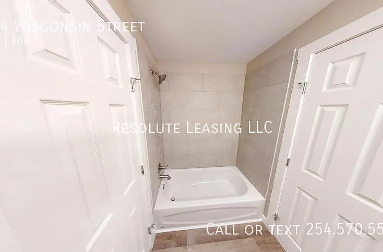 604 Wisconsin St — Photo 11