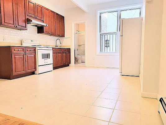 4th image of 4813 5th Ave #3