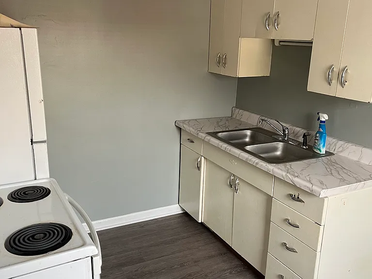 21430 Crystal Ave #1 — Photo 5
