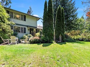 11641 NE Sunset Loop, Bainbridge Island, WA 98110