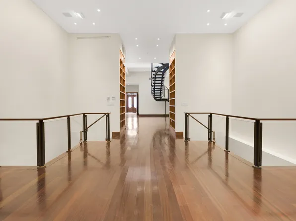 247 Central Park West image 26 of 29