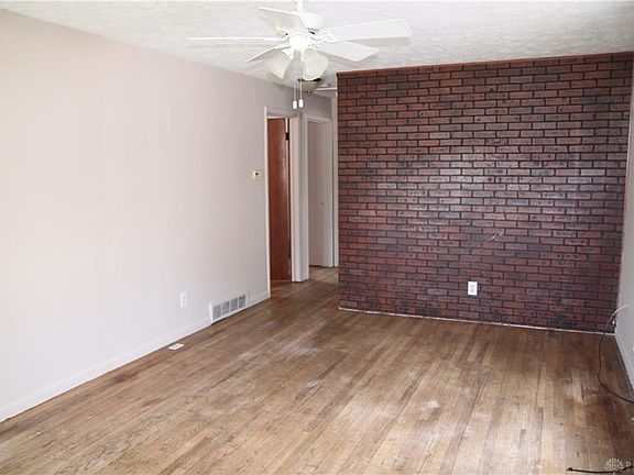 5th image of 2400 Winwood Ave