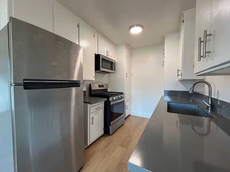 3910 Coco Ave — Photo 4