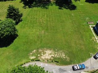 Longvue Acres Rd, Wheeling, WV 26003