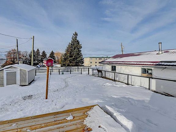 4th image of 5206 E 48th St