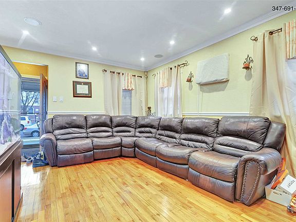 5th image of 118-43 227th St