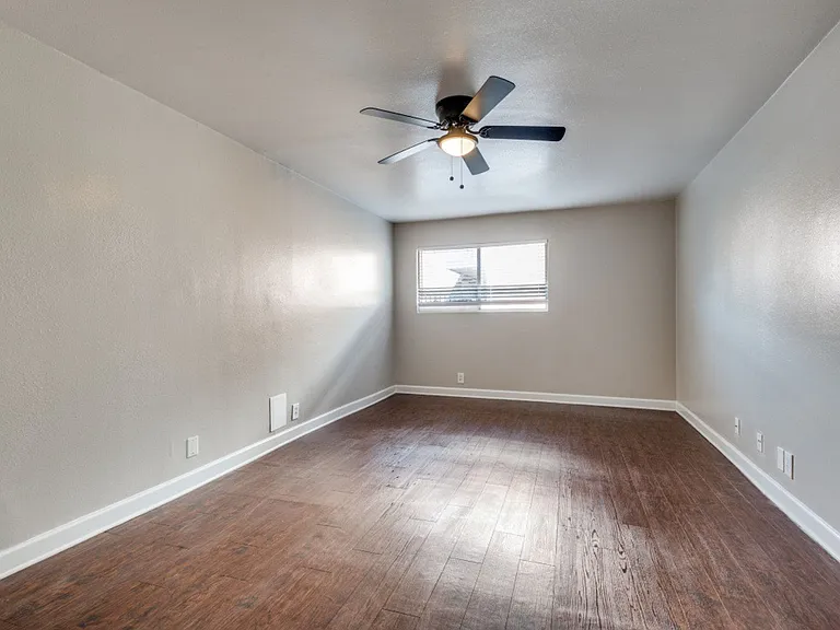 4915 Reiger Ave — Photo 11
